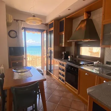 Ruggero House *
