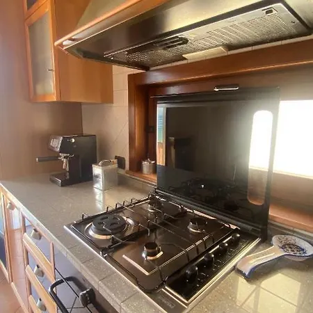 Ruggero House Apartment