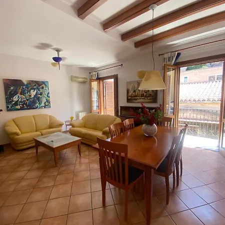 Ruggero House *