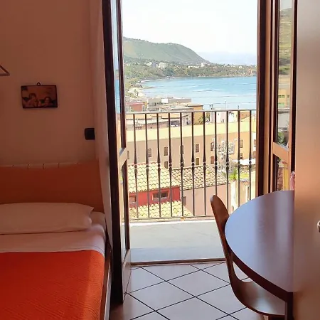 Ruggero House Apartment *